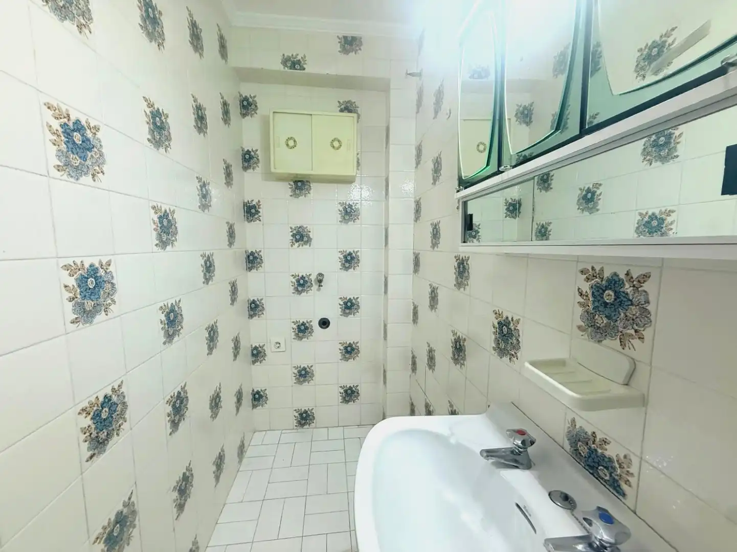 Baño de Piso en venta en Avilés con Calefacción, Parquet y Terraza