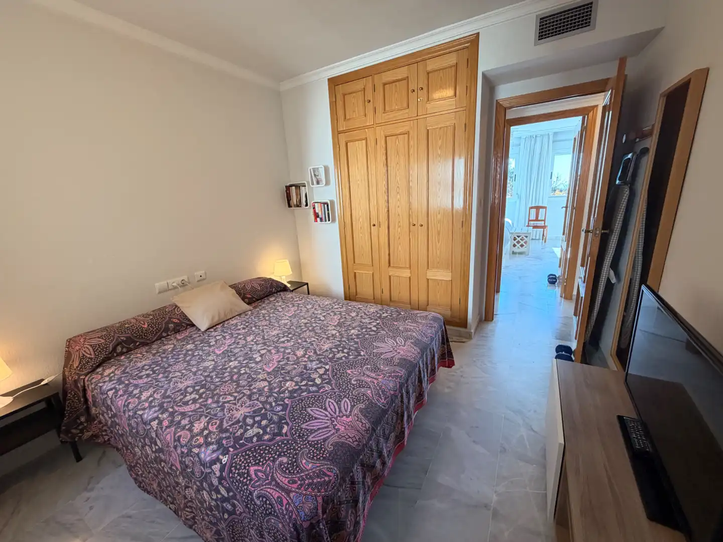 Dormitori de Pis en venda en Marbella amb Terrassa, Traster i Forn