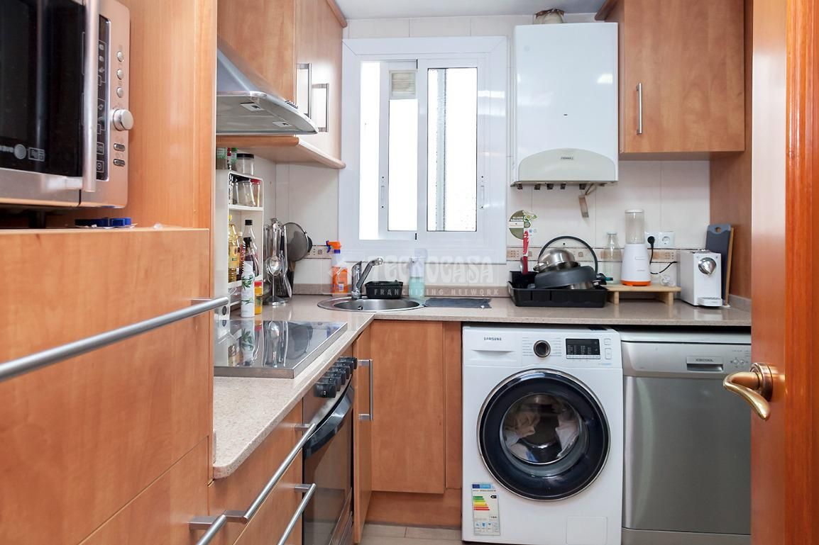 Kitchen of Flat for sale in Badalona