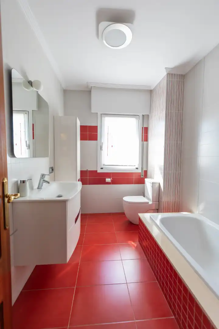 Badezimmer von Haus oder Chalet zum Verkauf in Oleiros mit Heizung, Privatgarten und Terrasse