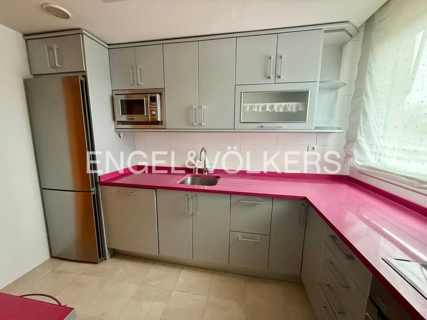 Cuina de Pis de lloguer en Madrid amb Aire condicionat, Calefacció i Parquet