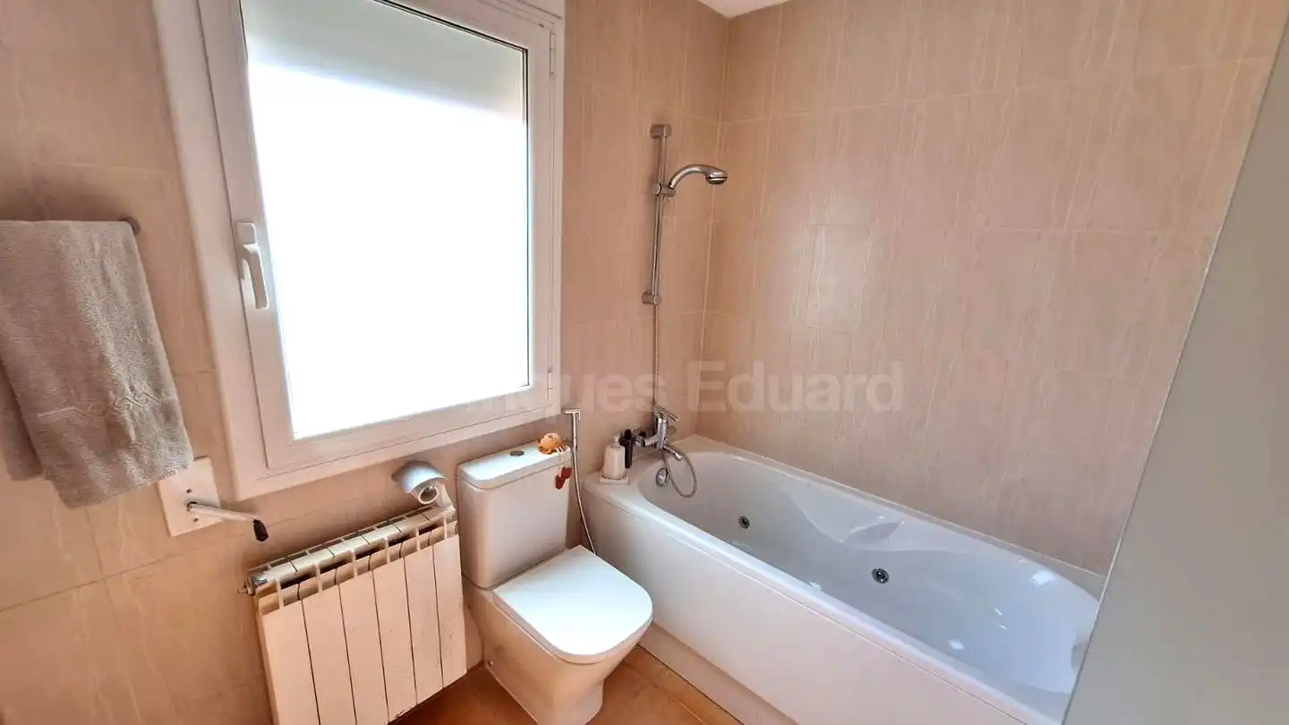 Bany de Casa o xalet en venda en Argentona amb Aire condicionat, Terrassa i Balcó