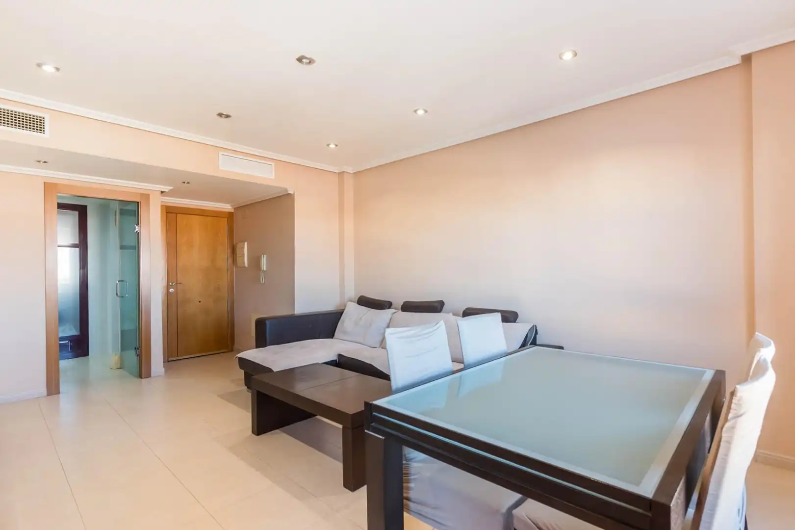 Living room of Flat for rent in Murcia  with Air Conditioner, Furnished and Balcony