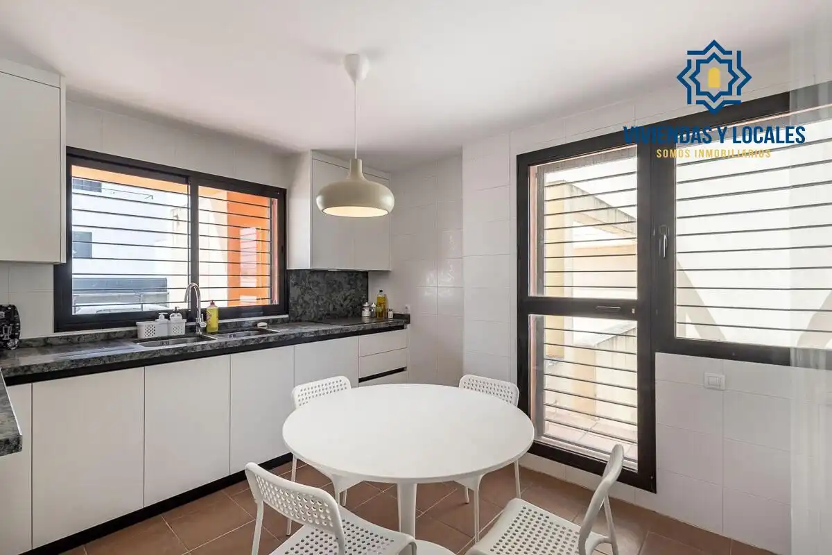 Reihenhaus mit Terrasse zum Verkauf in Calle Calle Majuelo, imagen 13