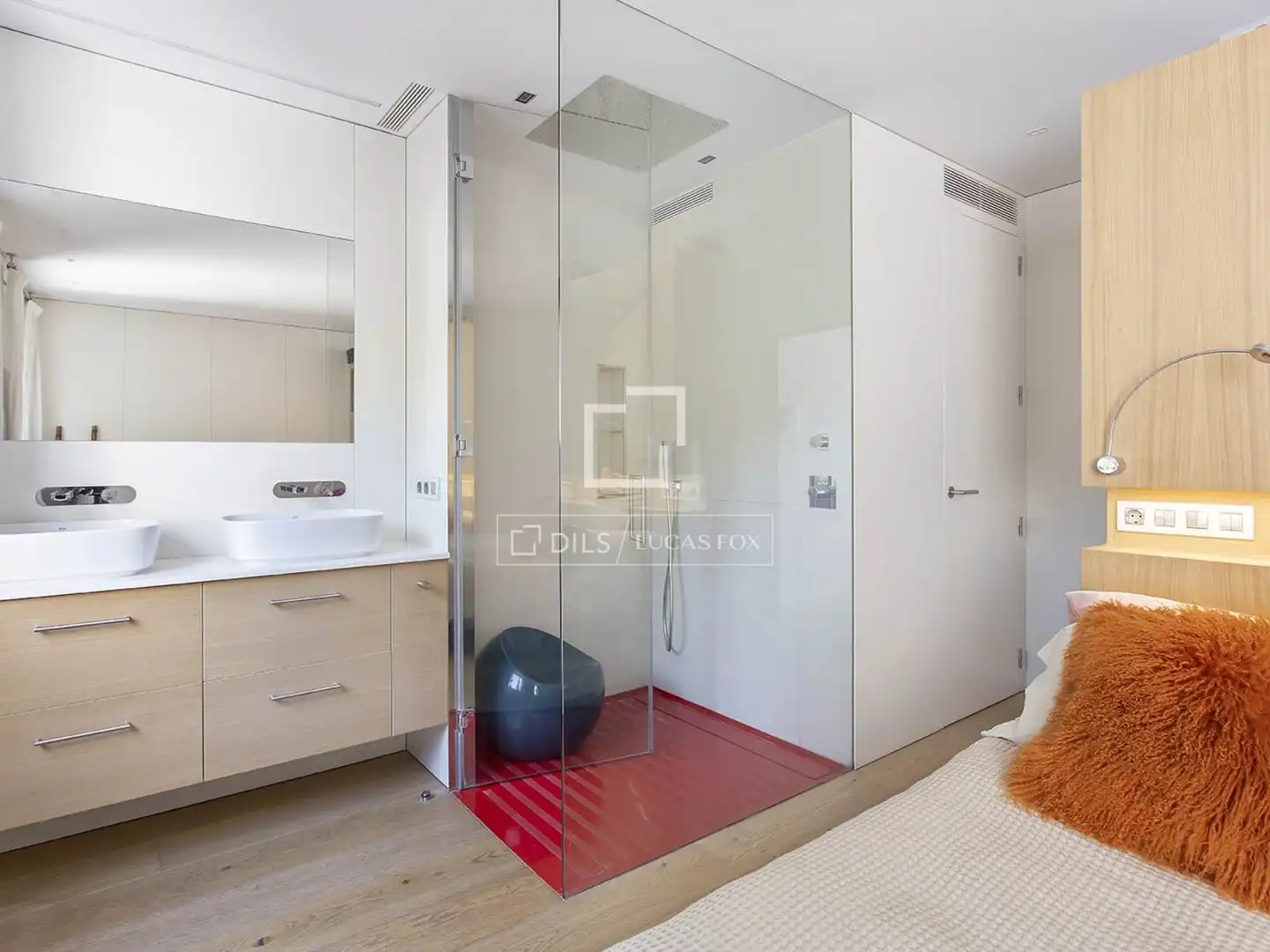 Bathroom of Houses for rent in Barcelona  with Air Conditioner, Heating and Private garden