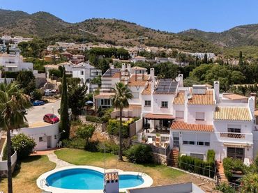 Casa a schiera con piscina in vendita a Urb. el Ranchito