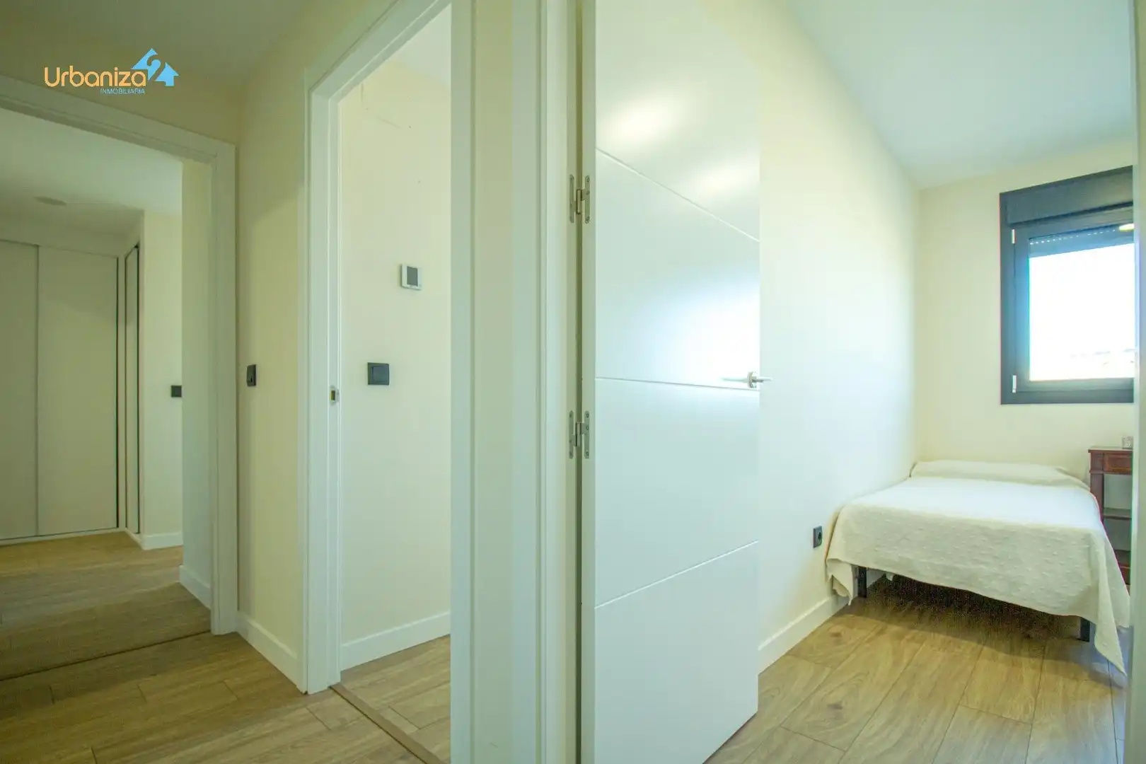 Schlafzimmer von Wohnung zum Verkauf in Badajoz mit Klimaanlage, Heizung und Privatgarten