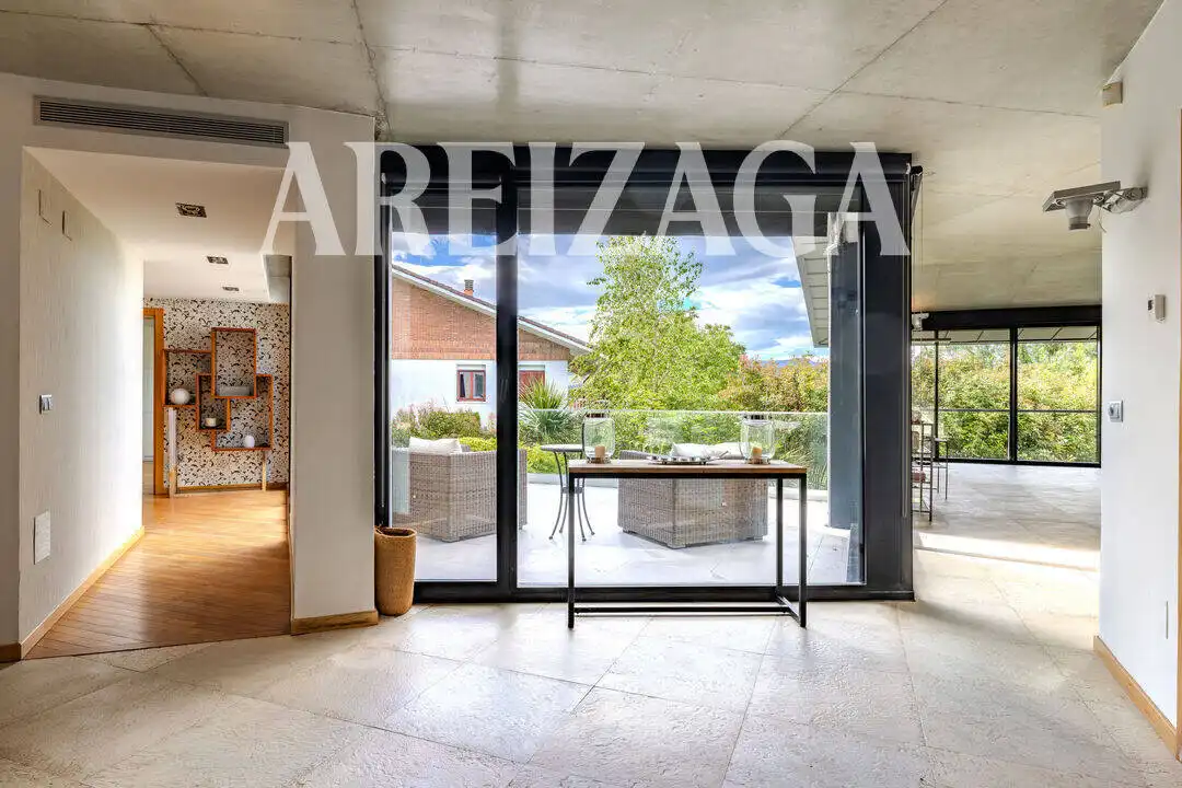 Terrassa de Casa o xalet en venda en Miramon - Zorroaga