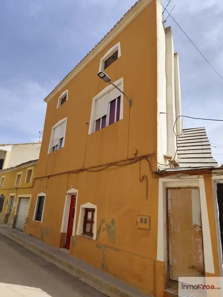 Vista exterior de Casa o chalet en venta en Casas-Ibáñez con Terraza
