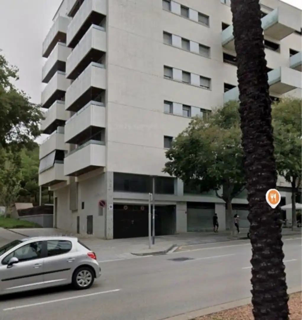 Außenansicht von Garage zur Miete in Mataró