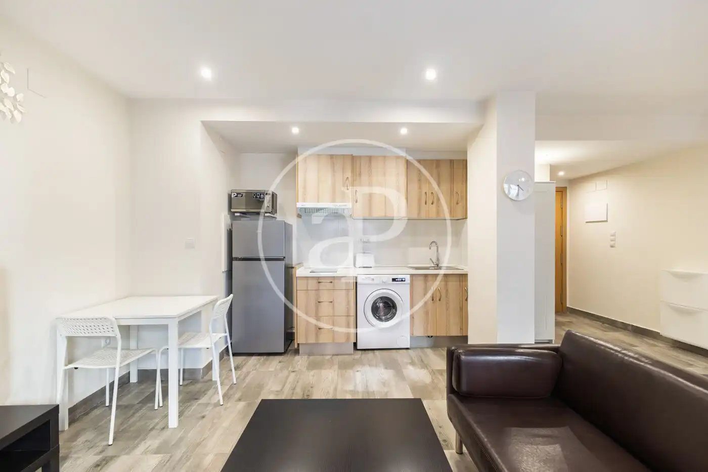 Cuina de Loft de lloguer en Valencia amb Aire condicionat, Calefacció i Moblat