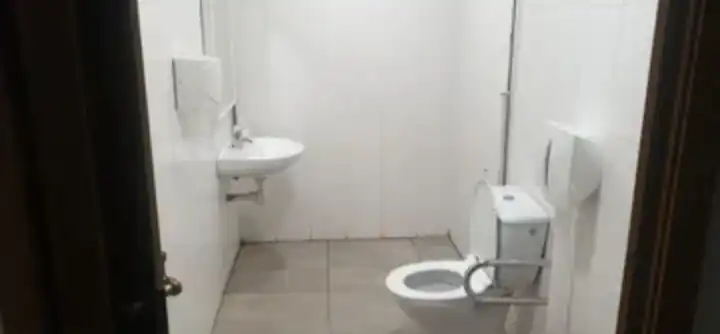 Business premises to rent in Avenida Linares Rivas 7A, imagen 8