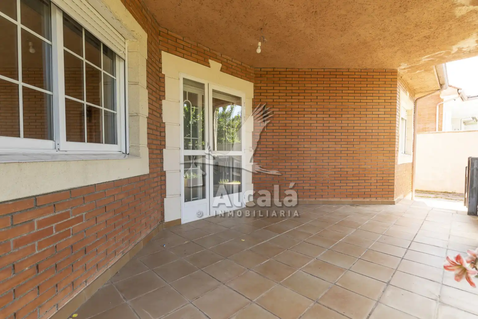 Casa adosada en venta en Villalbilla con Aire acondicionado, Calefacción y Parquet