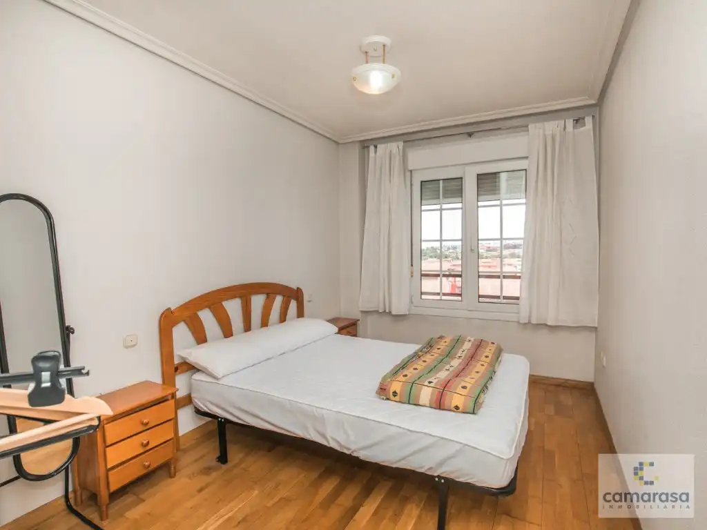 Bedroom of Flat for rent in Ávila  with Heating