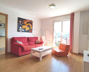 Sala d'estar de Apartament de lloguer en Marina de Cudeyo amb Calefacció, Jardí privat i Terrassa