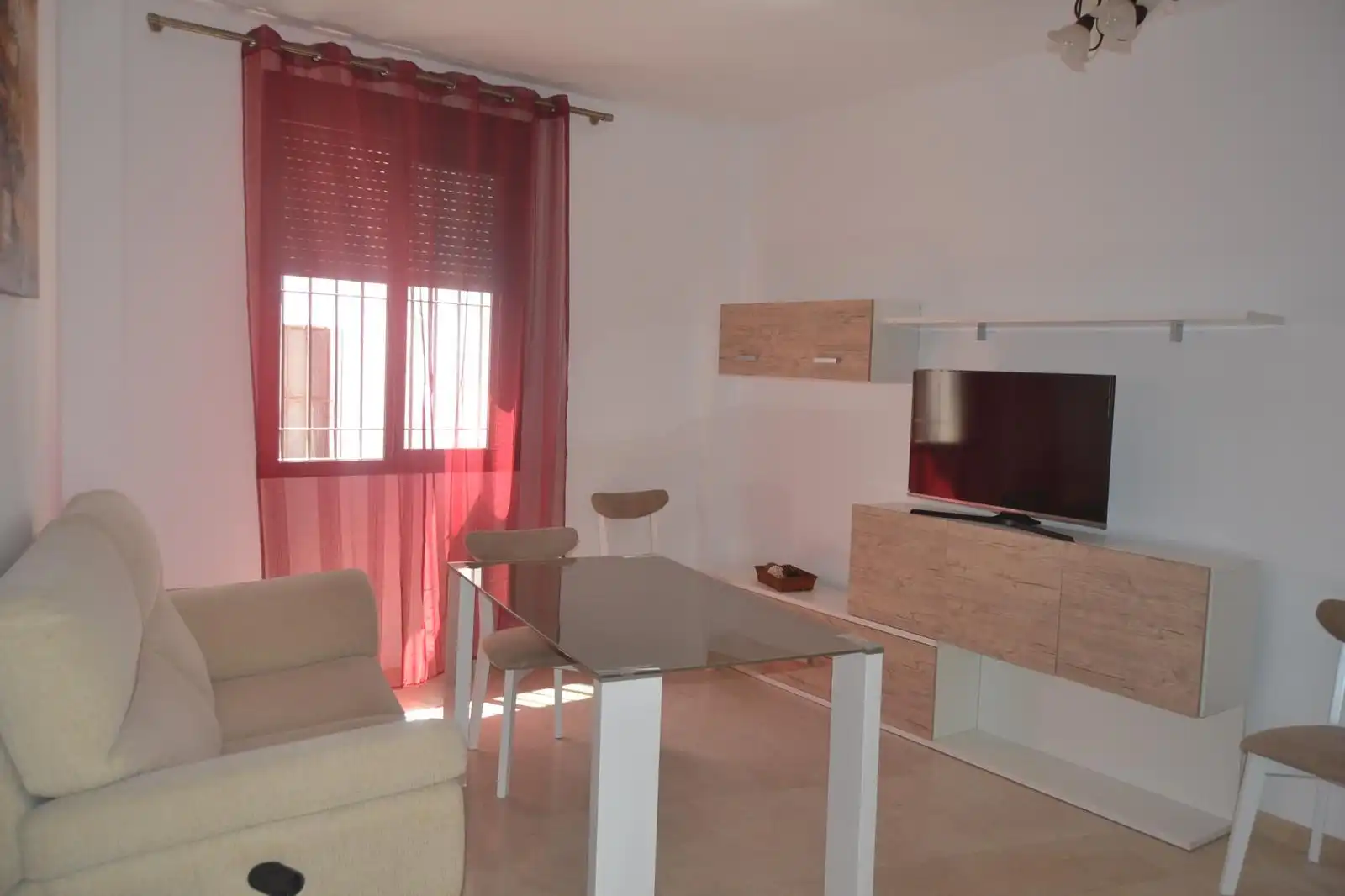 Sala de estar de Apartamento de alquiler en Córdoba con Aire acondicionado, Calefacción y Amueblado