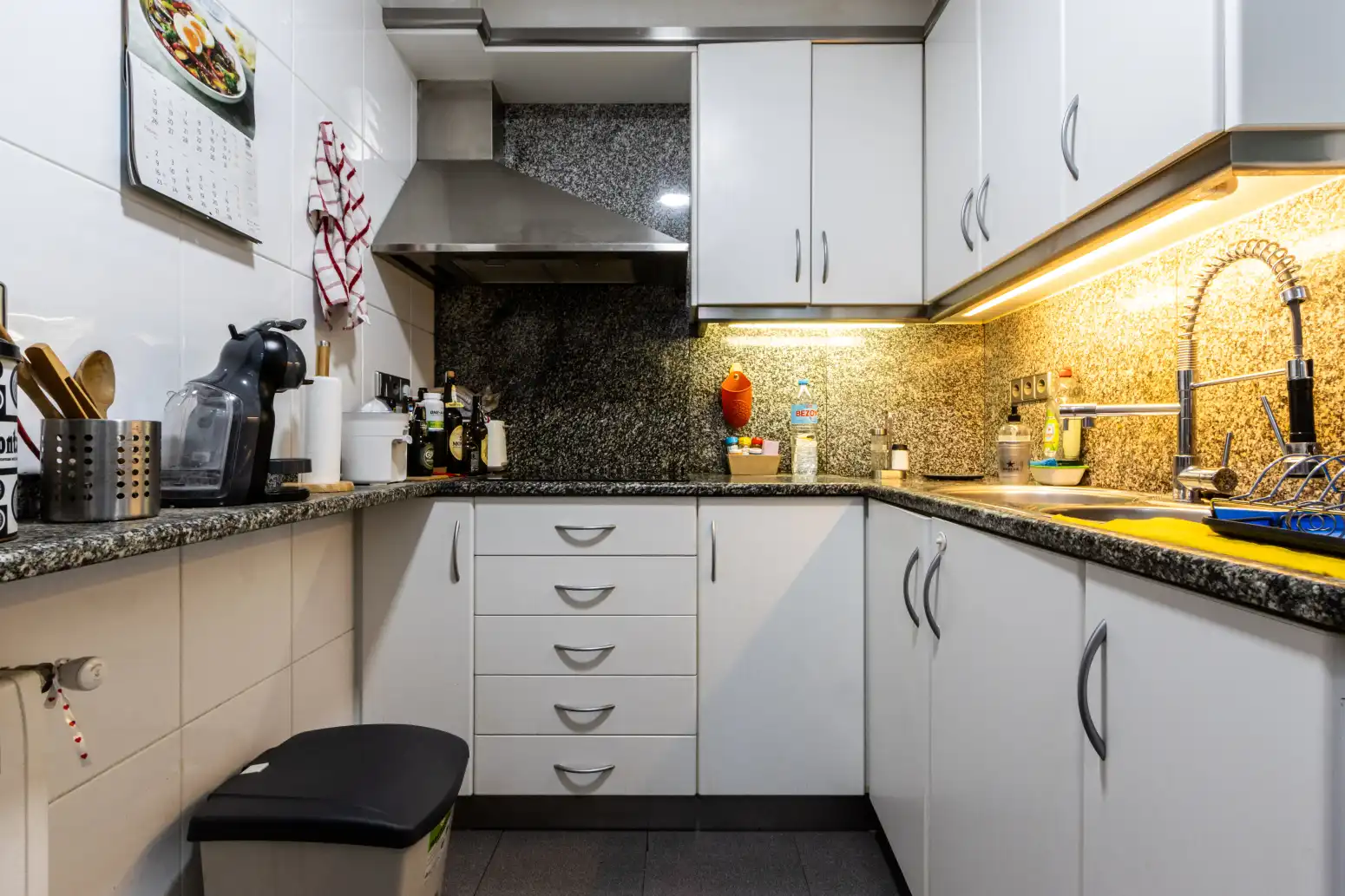 Kitchen of Flat for sale in Terrassa  with Heating, Parquet flooring and Balcony