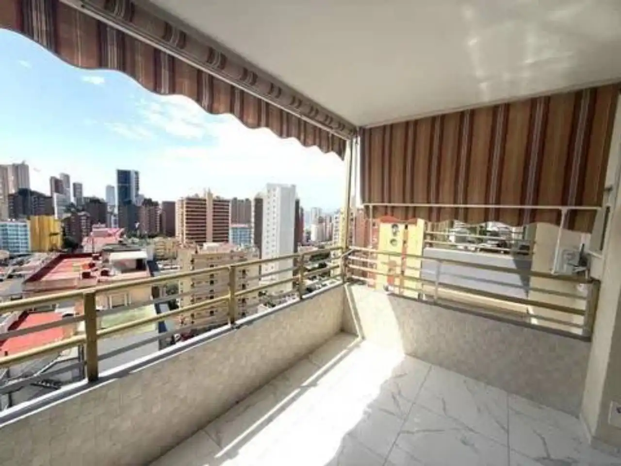 Piso con ascensor en venta en Rincón de Loix