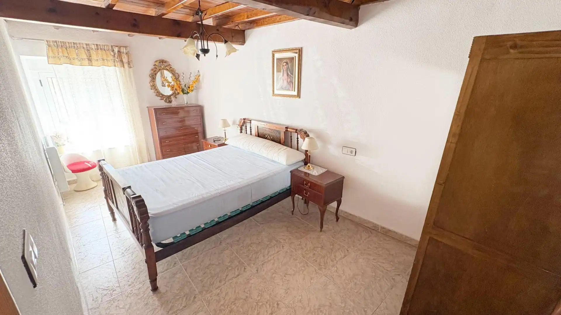 Dormitori de Casa o xalet en venda en Pedrosillo de los Aires amb Calefacció i Moblat