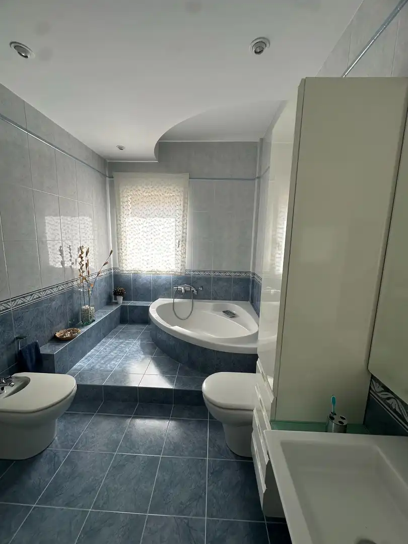 Baño de Casa o chalet en venta en Montornès del Vallès con Aire acondicionado, Calefacción y Jardín privado