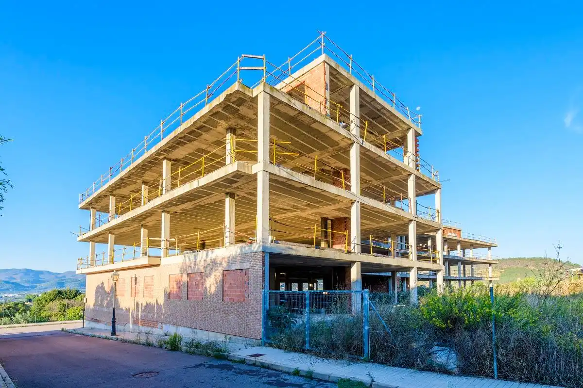 Exterior view of Buildings for sale in Castellnovo