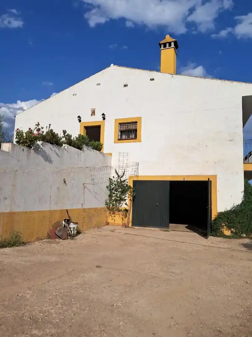 Vista exterior de Casa o chalet en venta en Montoro