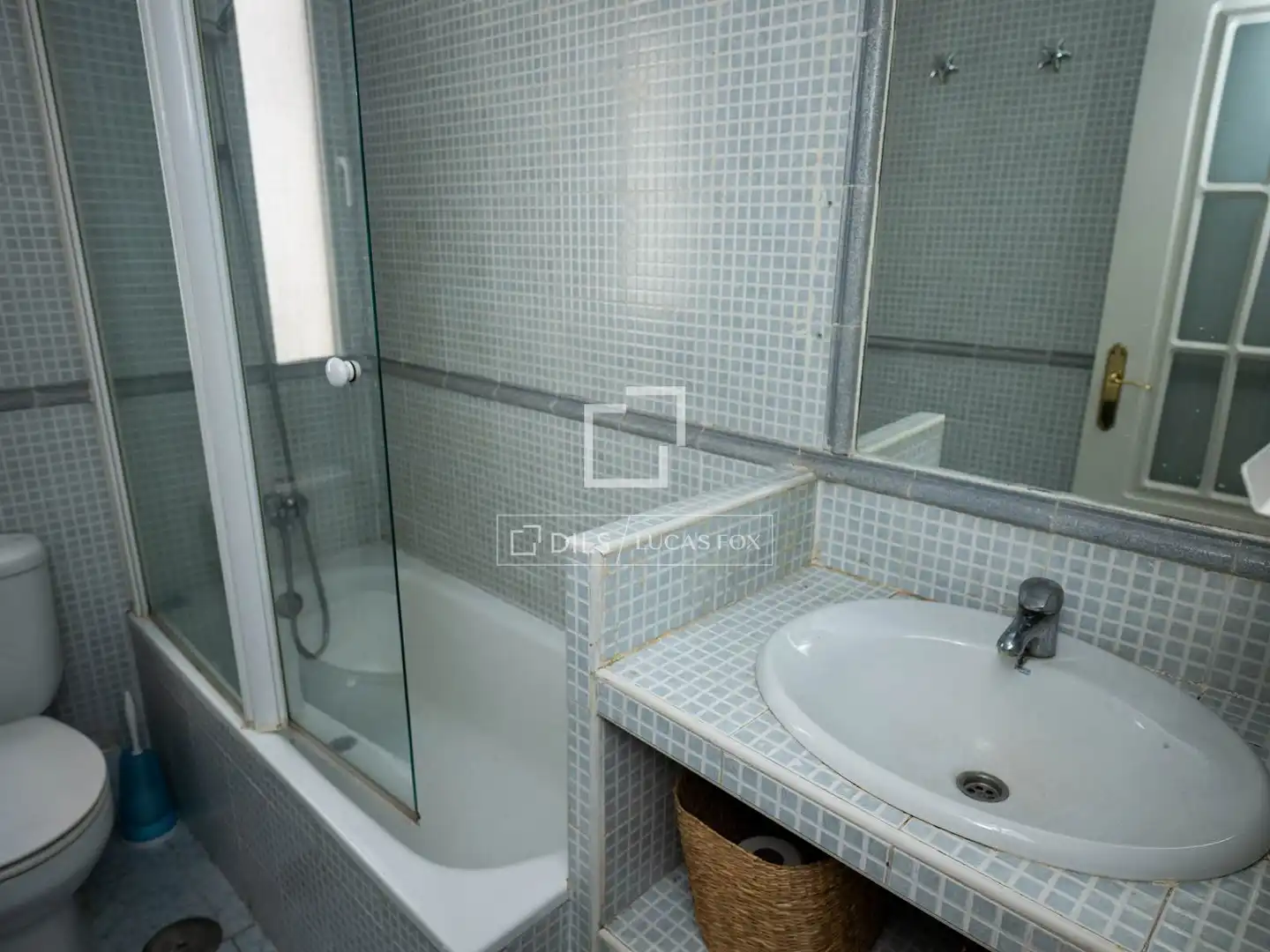Badezimmer von Dachboden zur Miete in Madrid mit Klimaanlage, Heizung und Terrasse