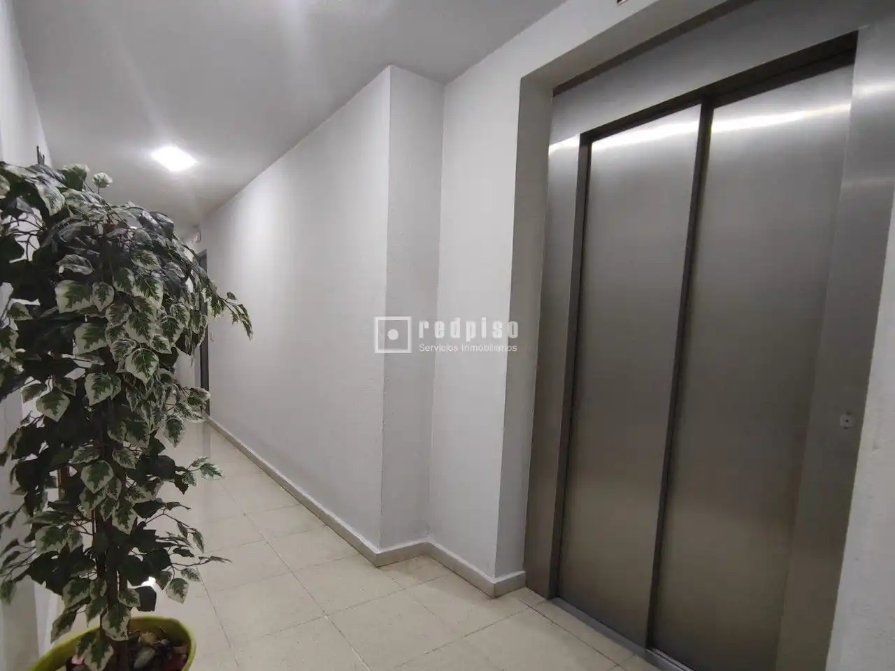 Flat for rent in Madrid  with Heating, Private garden and Parquet flooring