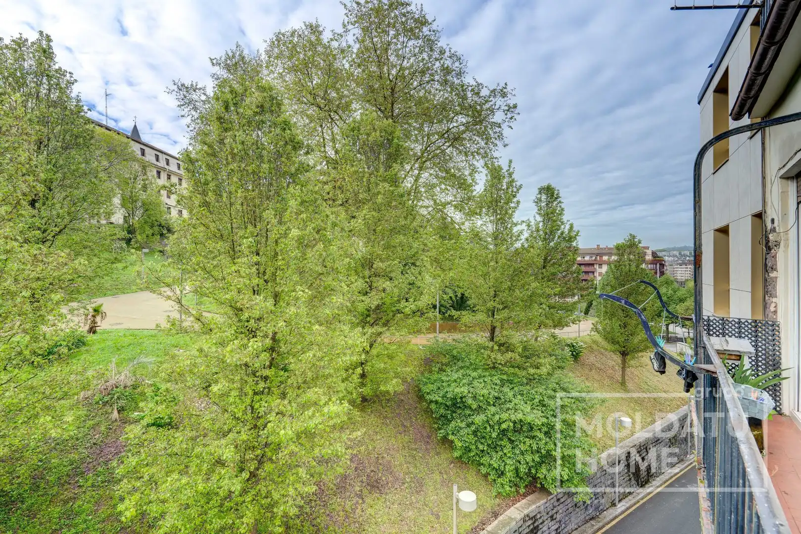 Jardí de Pis en venda en Donostia - San Sebastián  amb Calefacció i Moblat