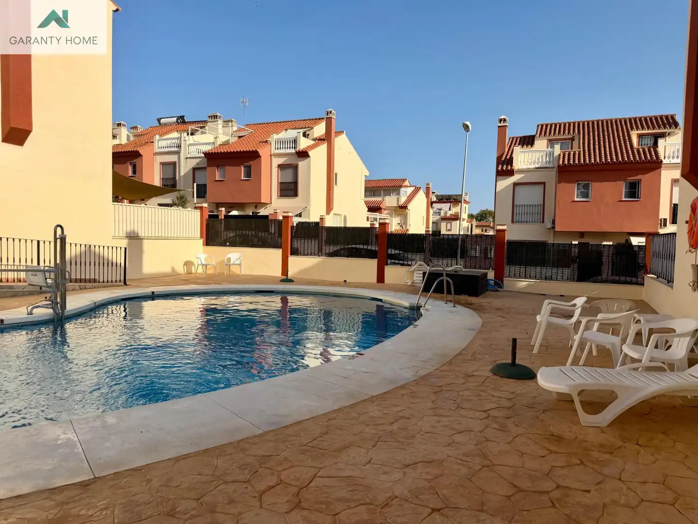 Swimming pool of Detached homes for rent in Vélez-Málaga  with Air Conditioner, Terrace and Furnished