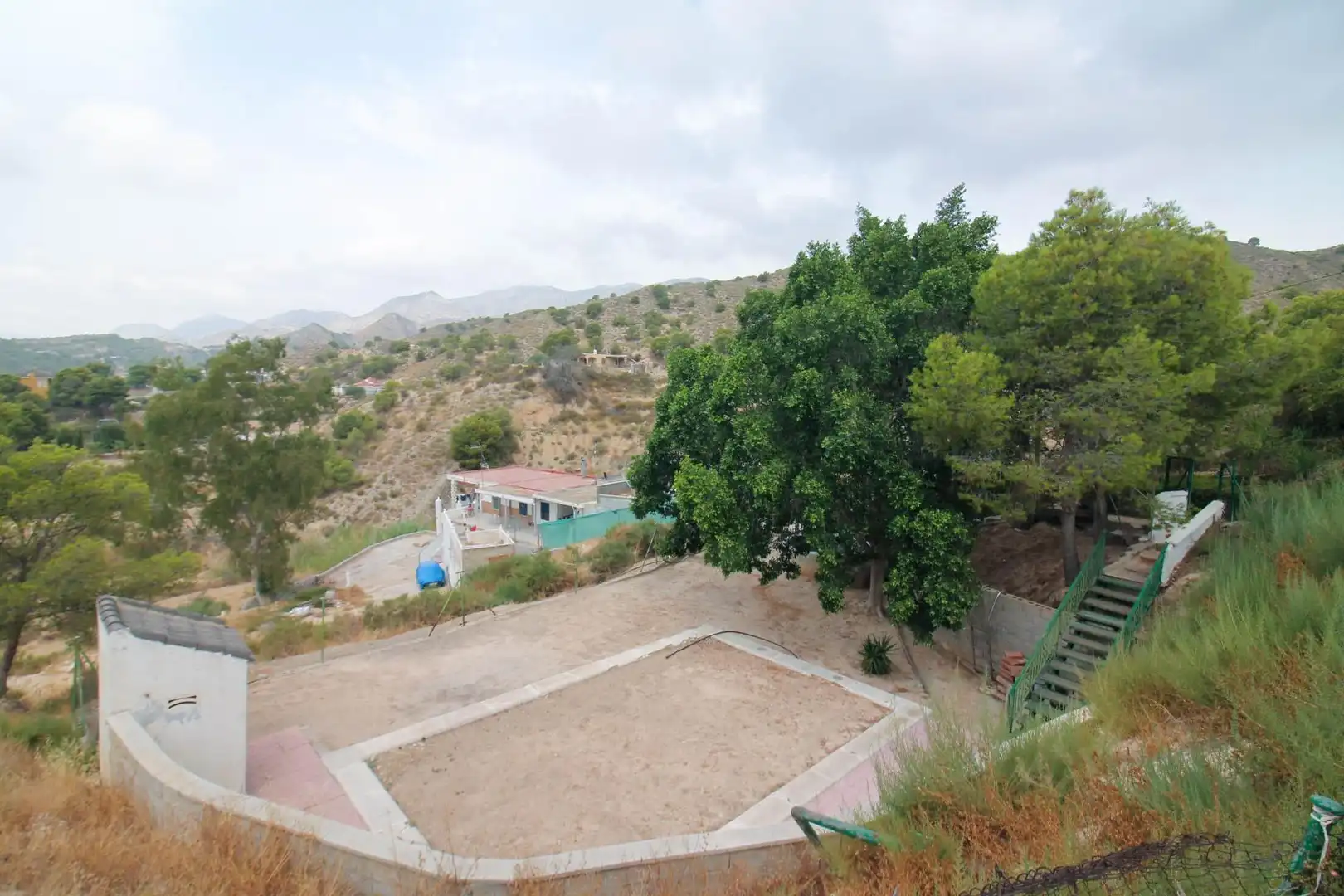 Houses for sale in Crevillent  with Private garden, Terrace and Storage room