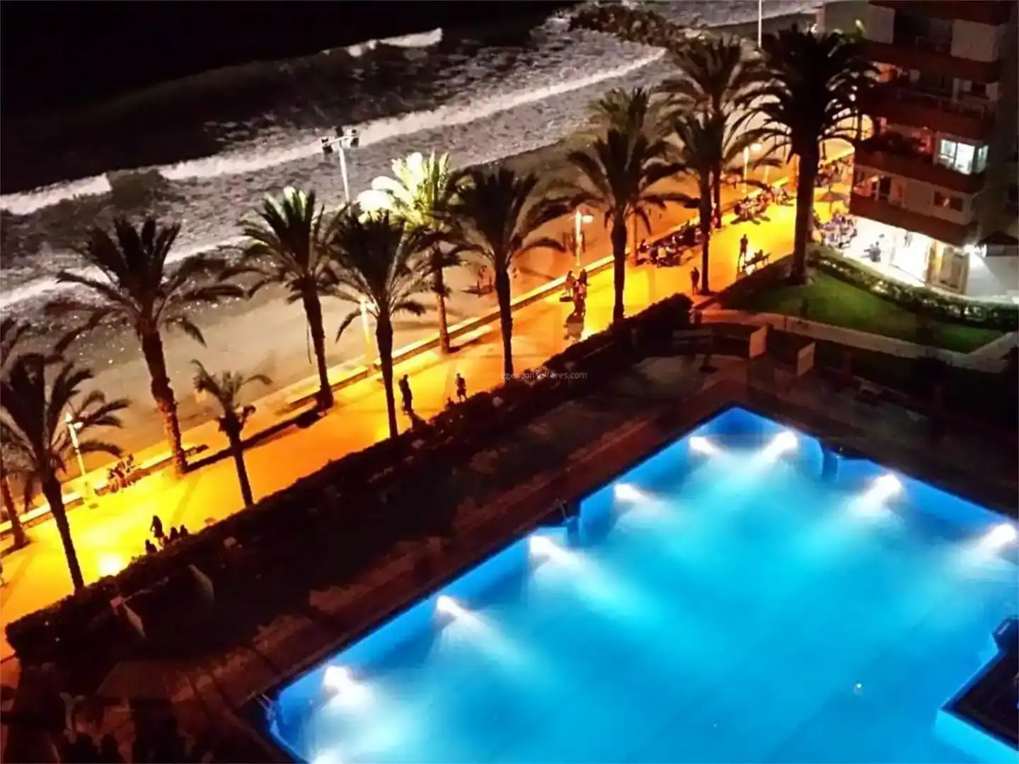 Schwimmbecken von Wohnung zur Miete in Algarrobo mit Klimaanlage und Schwimmbad