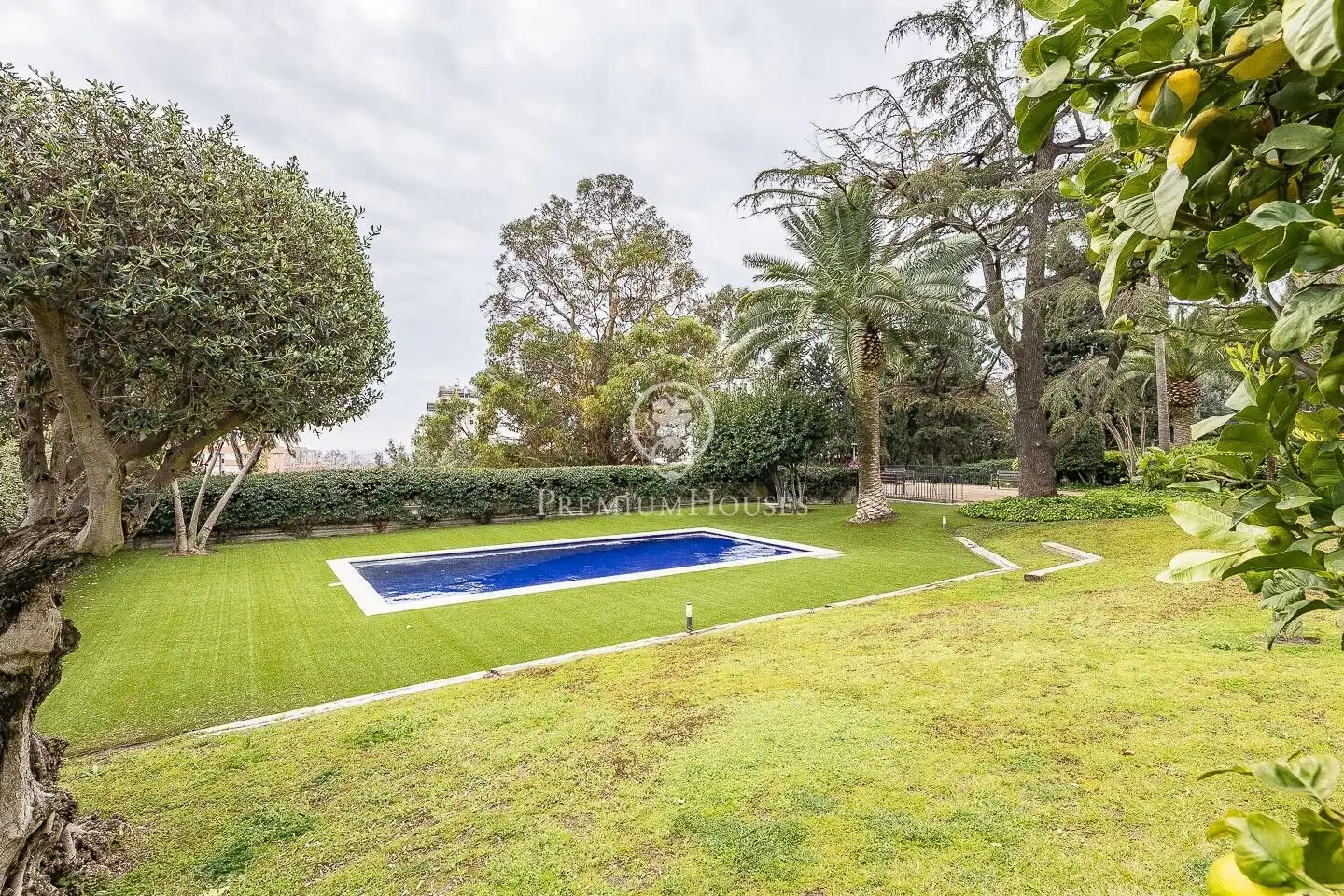 Garden of Flat for sale in Esplugues de Llobregat  with Air Conditioner, Heating and Private garden