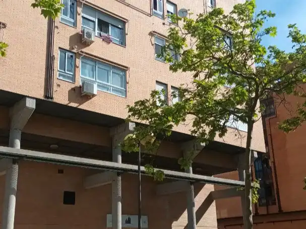 Office space to rent in Plaza de la Constitución 3, imagen 2