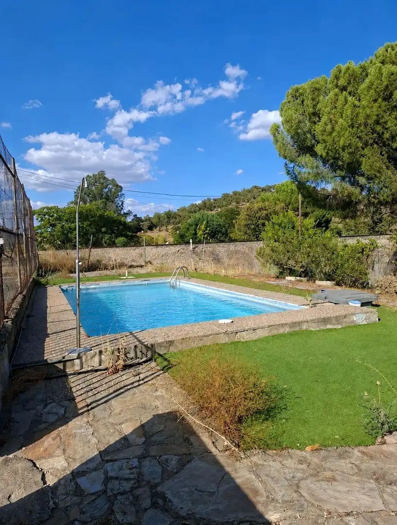 Villa avec piscine à vendre à Villanueva del Río y Minas