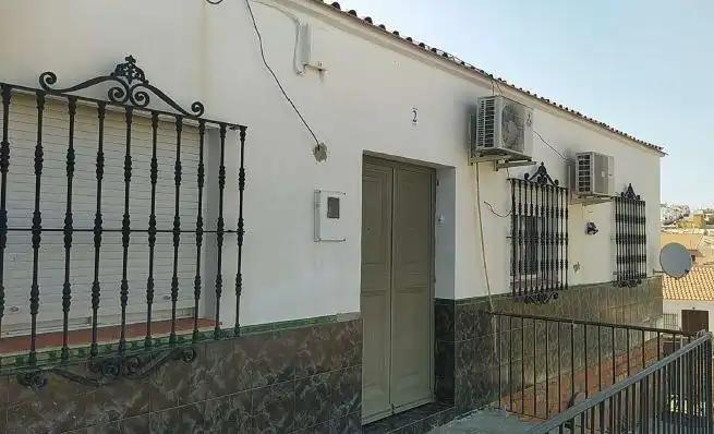 Vista exterior de Casa adosada en venda en Aznalcóllar