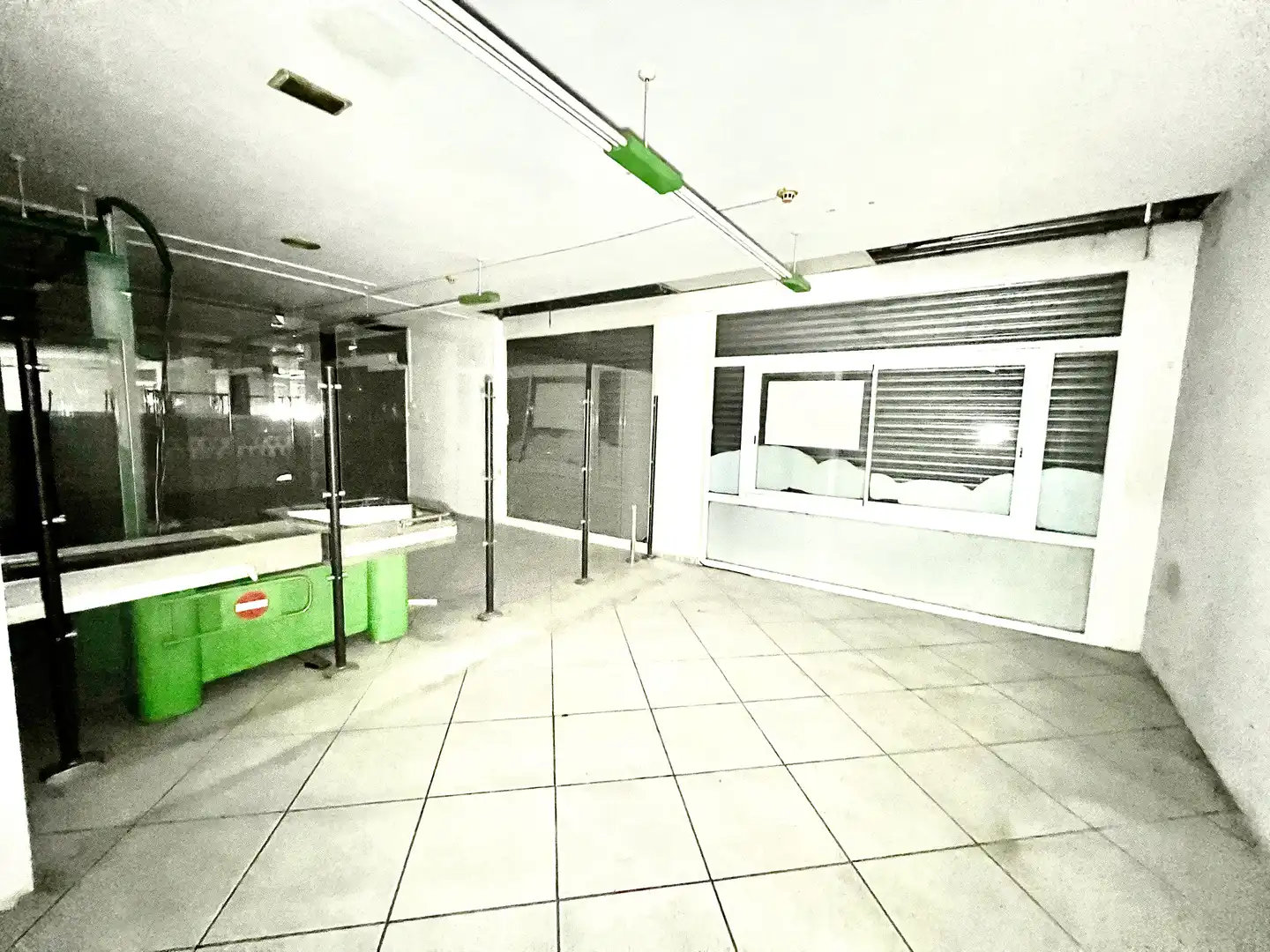 Business premises for sale in Carrer de l'Alcalde Armengou, imagen 11