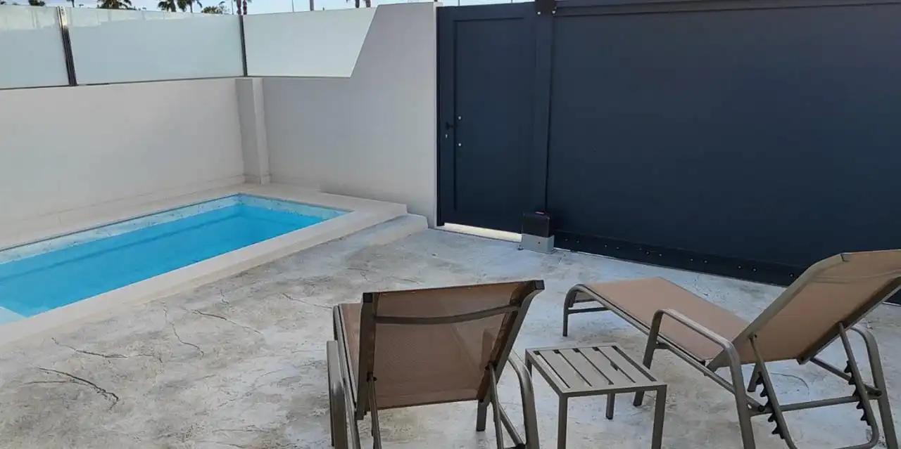 Terrassa de Casa adosada en venda en Torre-Pacheco amb Aire condicionat, Jardí privat i Piscina