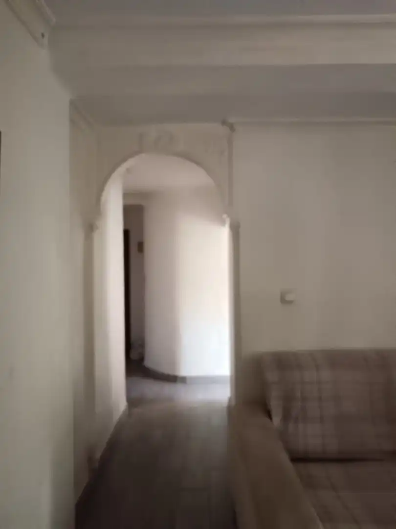 Piso en venta en San Juan de Aznalfarache con Amueblado y Balcón