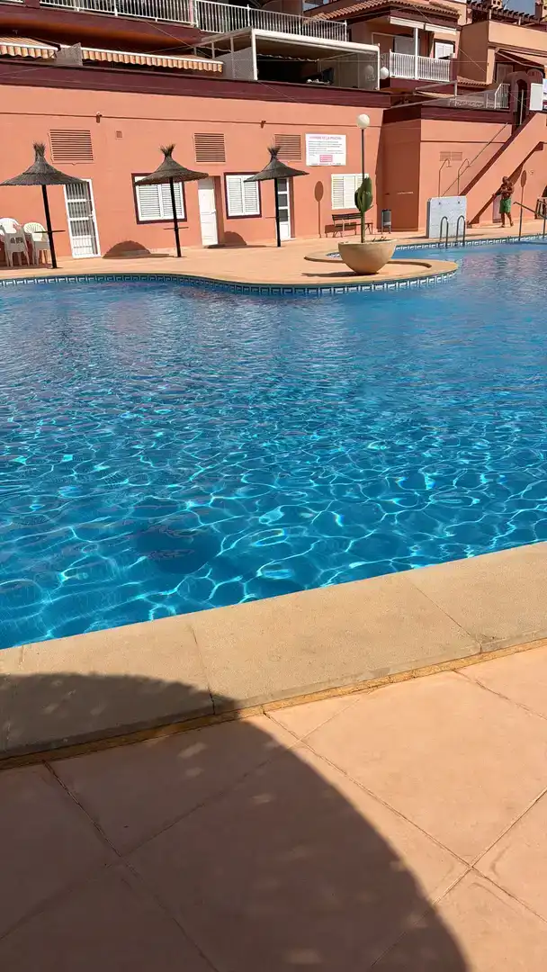 Schwimmbecken von Wohnungen zur Miete in Mazarrón mit Klimaanlage, Privatgarten und Parkett