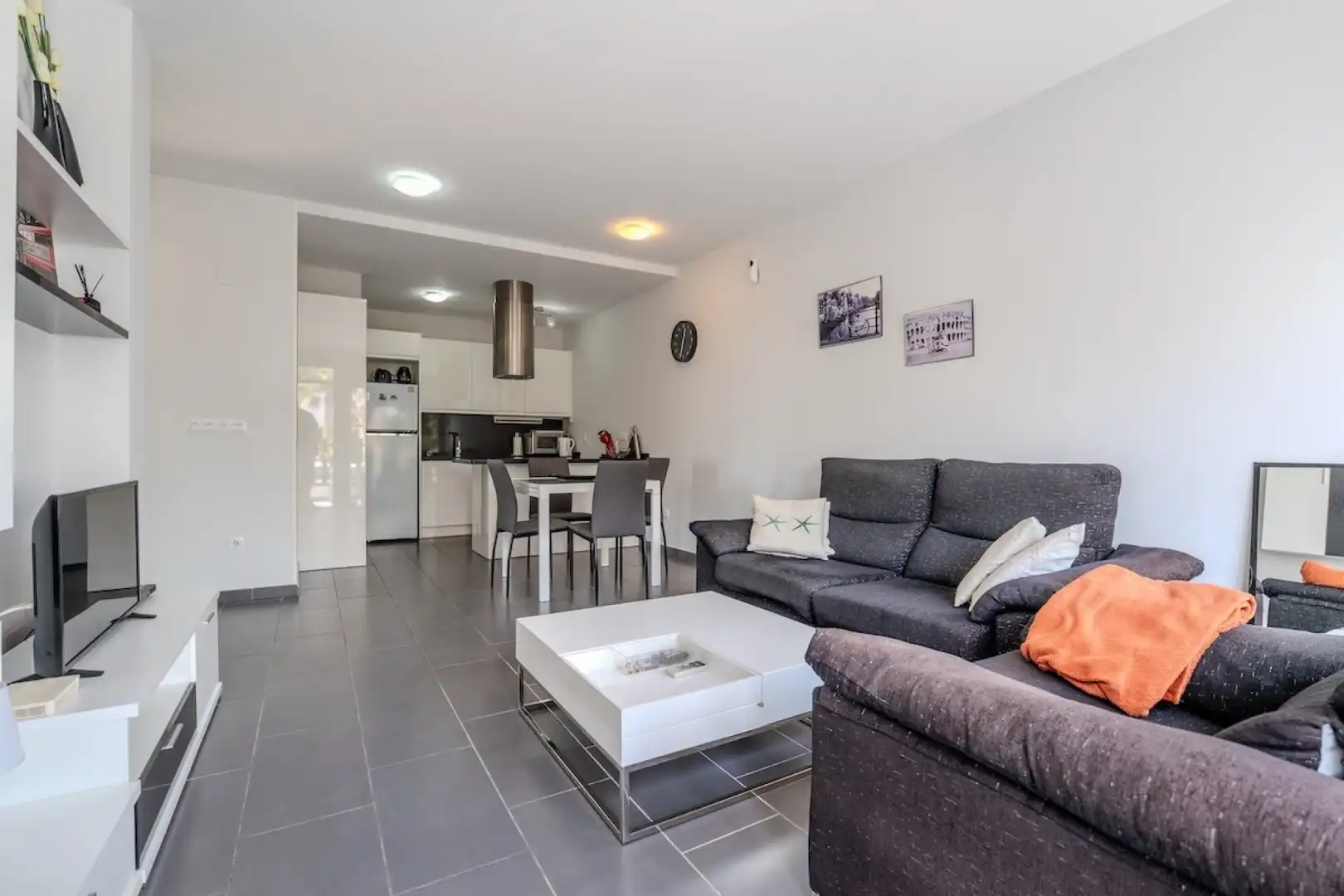Sala d'estar de Casa o xalet en venda en Orihuela amb Aire condicionat, Calefacció i Jardí privat