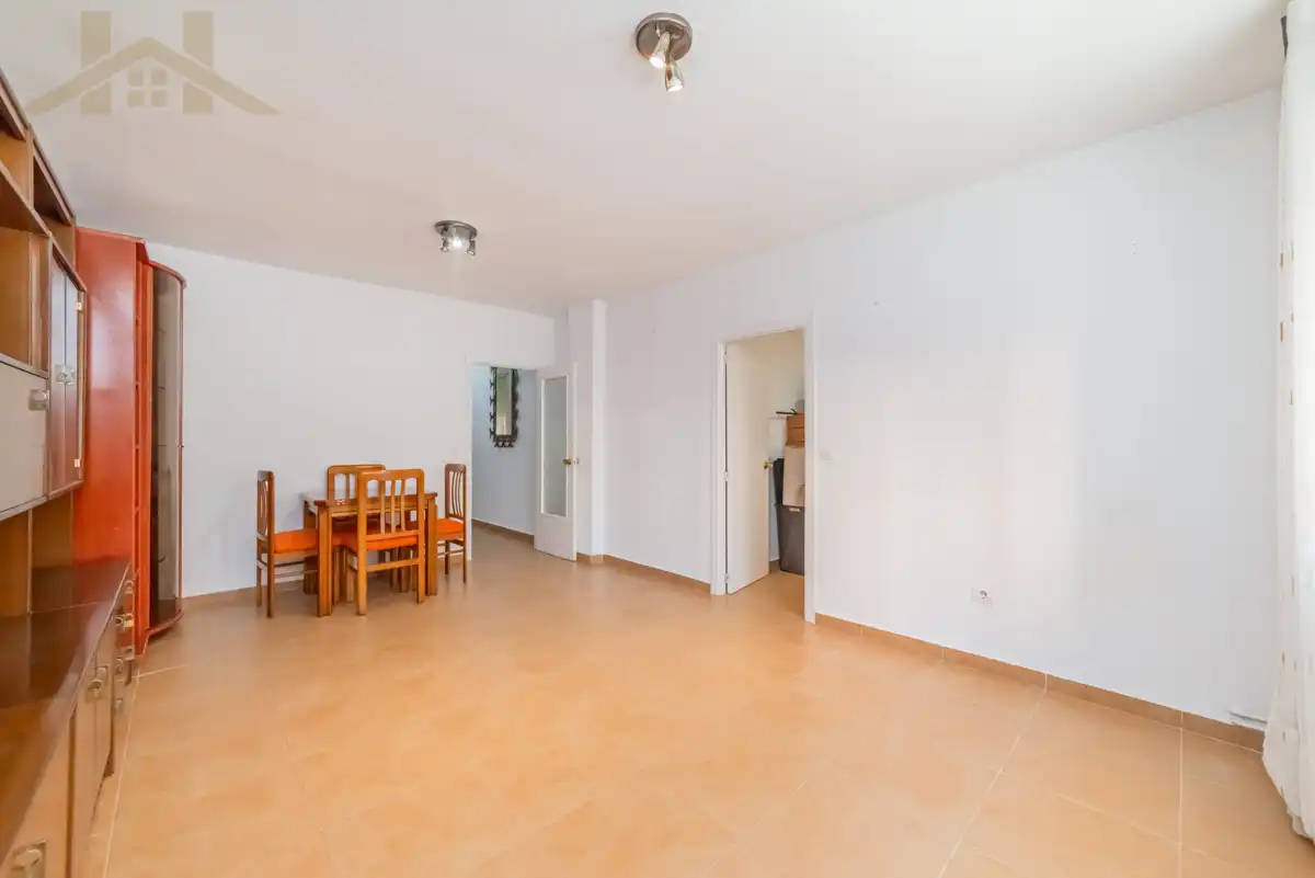 Flat for sale in Pinto  with Heating