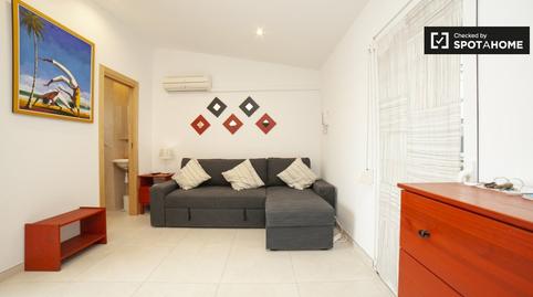 Photo 2 of Flat to rent in El Camp de l'Arpa del Clot,  Barcelona Capital