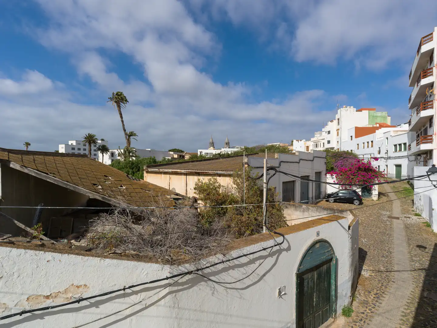 Vista exterior de Edificio en venta en Telde