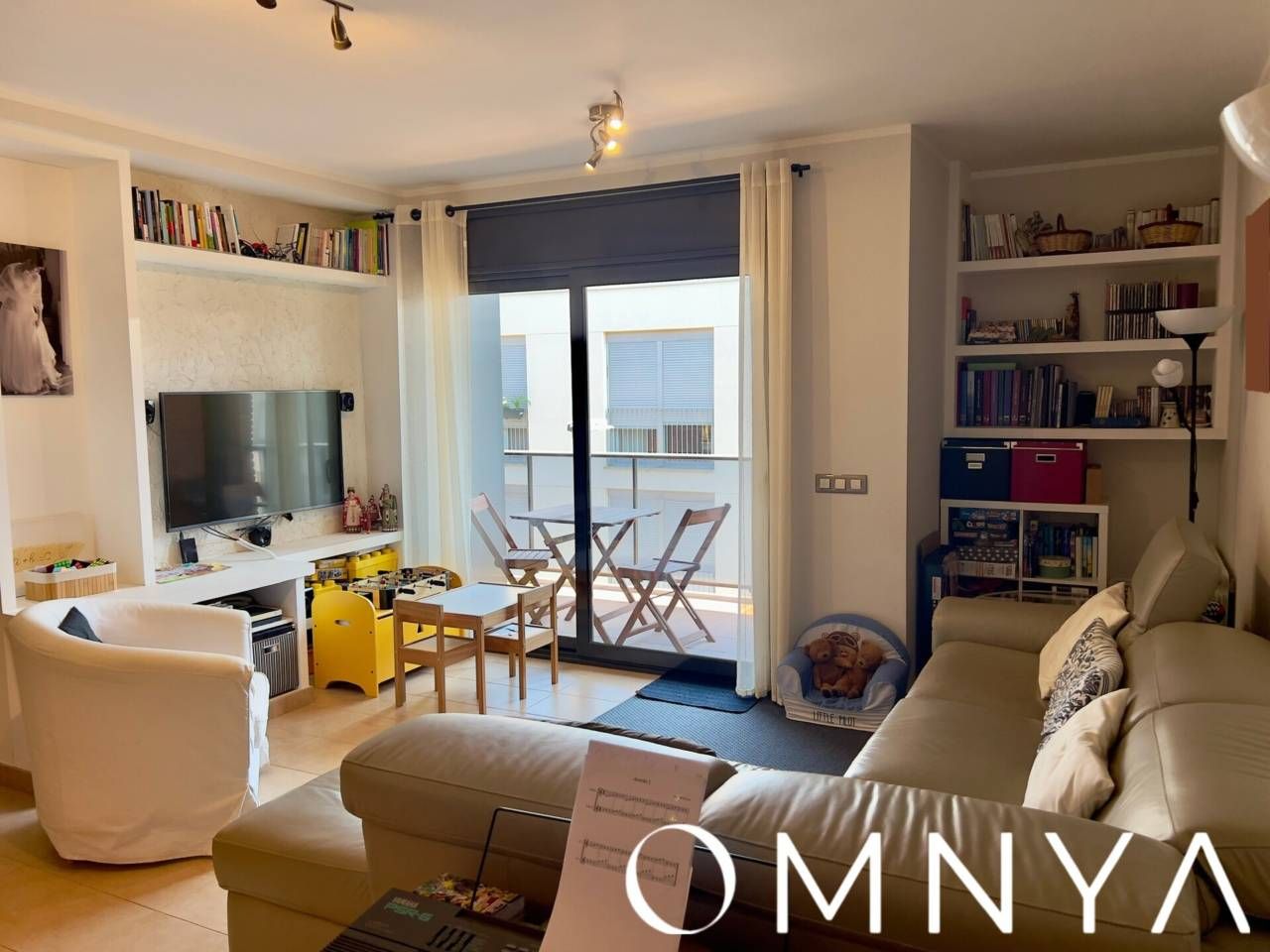 Living room of Duplex for sale in Llagostera  with Air Conditioner, Terrace and Balcony