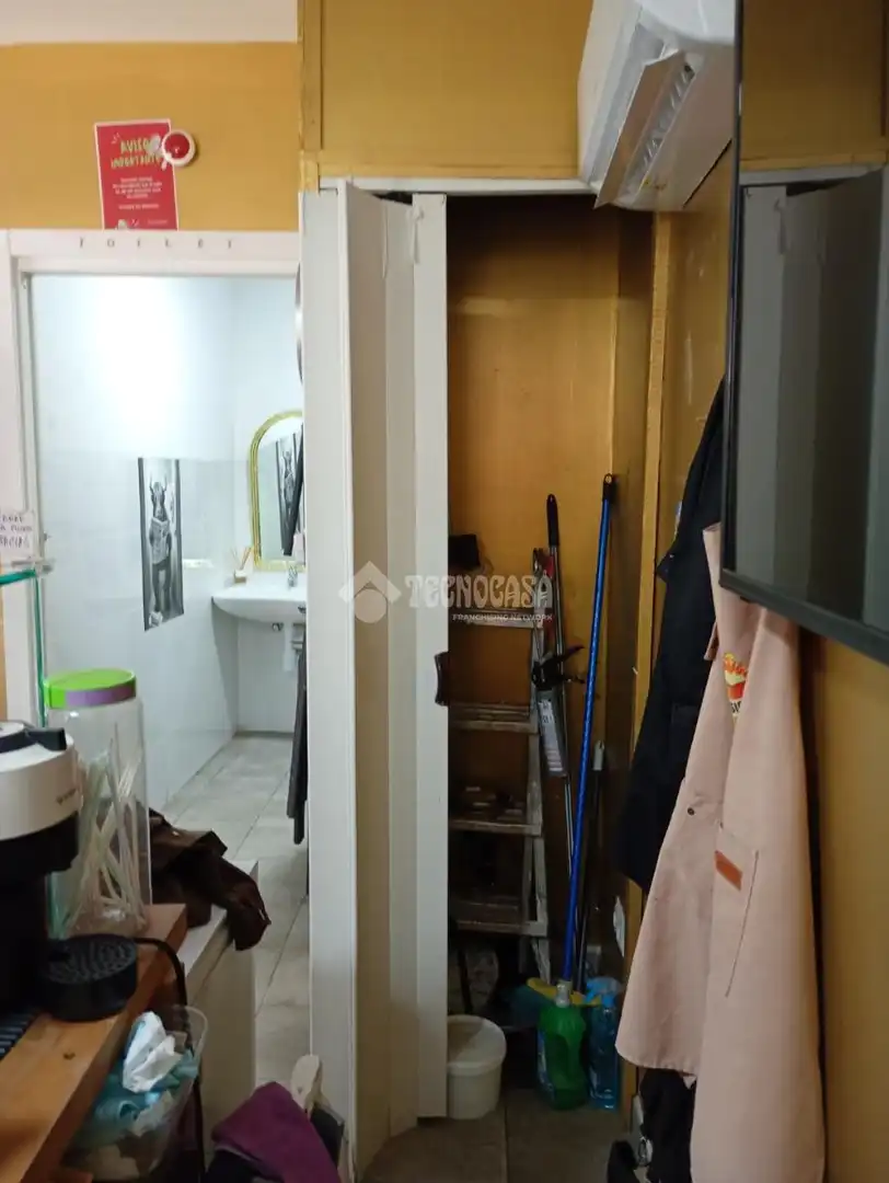 Local comercial en venda a Latina, imagen 11