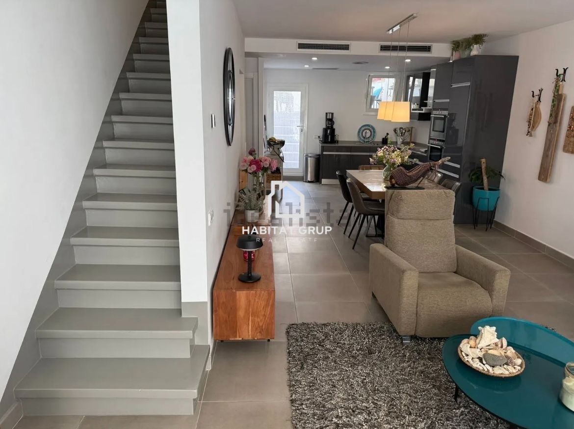 Living room of Single-family semi-detached for sale in Blanes  with Air Conditioner, Heating and Terrace