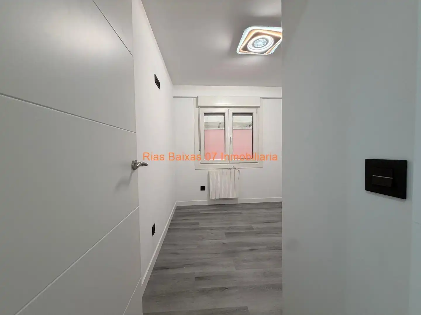 Piso en venta en Vigo  con Calefacción, Terraza y Trastero