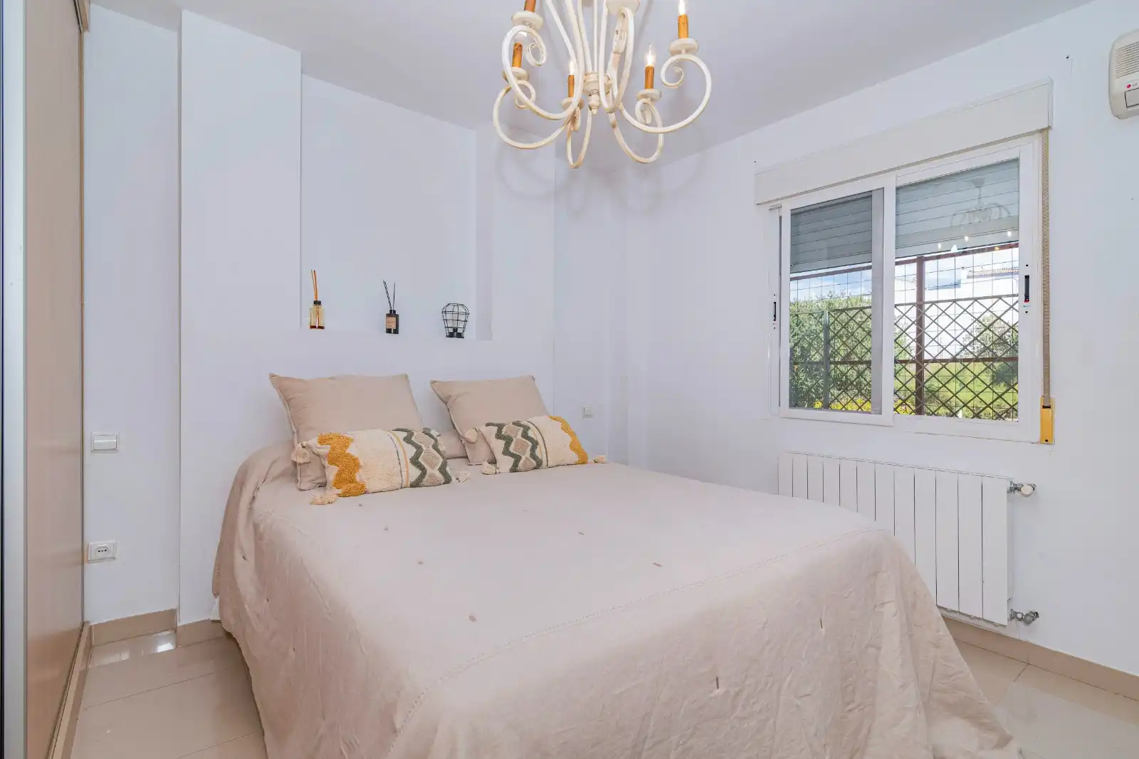 Habitación de Casa o chalet en venta en Cájar con Aire acondicionado, Terraza y Amueblado