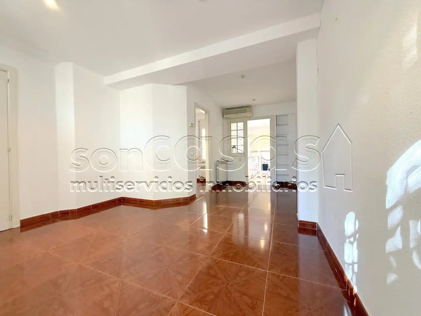 Casa adosada en venta en El Viso